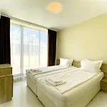 Stamopolu Lux With Pool View 4*