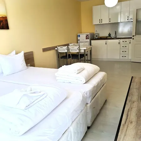 Апарт-отель Stamopolu Lux With Pool View Приморско