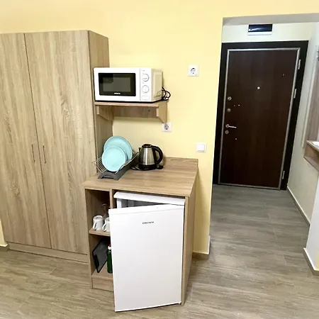 Stamopolu Lux With Pool View מלון דירות 4*