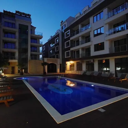 Stamopolu Lux With Pool View 4* 프리모르스코