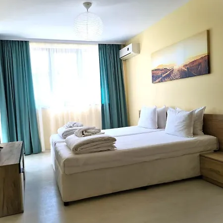 Stamopolu Lux With Pool View Hotel de apartamente