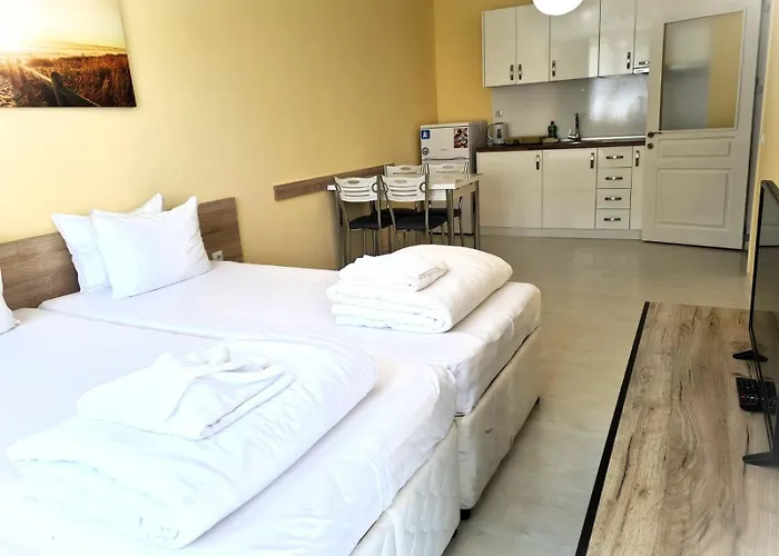 Apart-hotel Stamopolu Lux With Pool View Primorsko