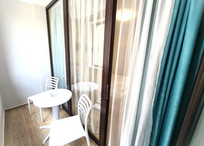 Apart-hotel Stamopolu Lux With Pool View Primorsko